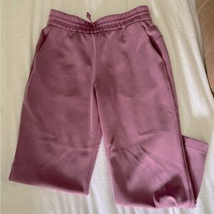 Lululemon Softstreme High-Rise Straight-Leg Cropped Pant - 6